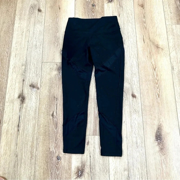 Aerie Black Chill. Play. Move High-Waisted Workout Leggings Size S GUC - Picture 2 of 7